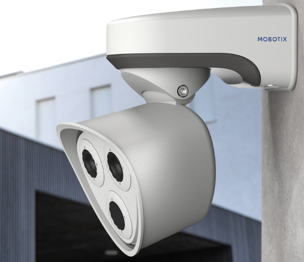Caméra Mobotix M73 installée en extérieur